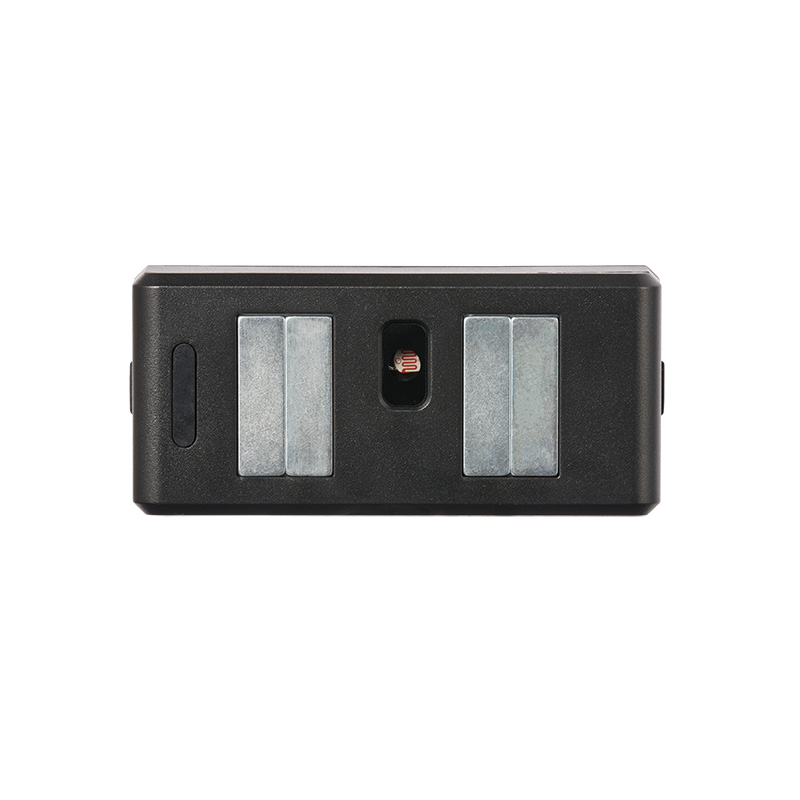 超长待机⻋载定位终端AG15