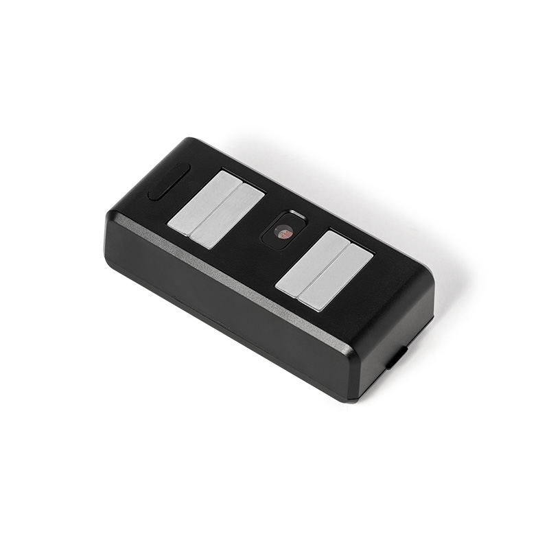 超长待机⻋载定位终端AG15